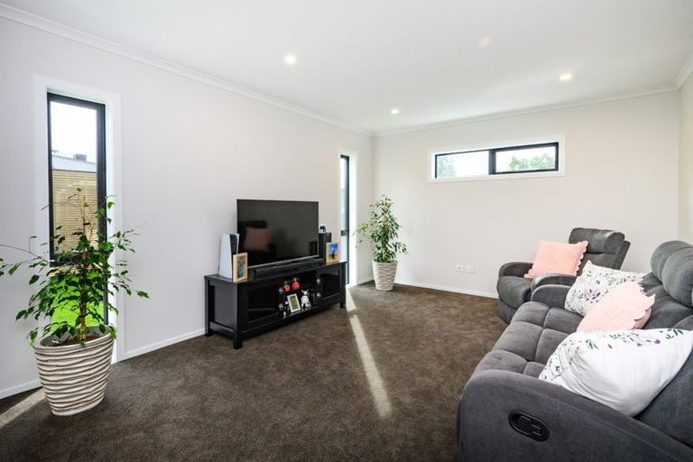 Photo of property in 12a Norwich Place, Awapuni, Palmerston North, 4412