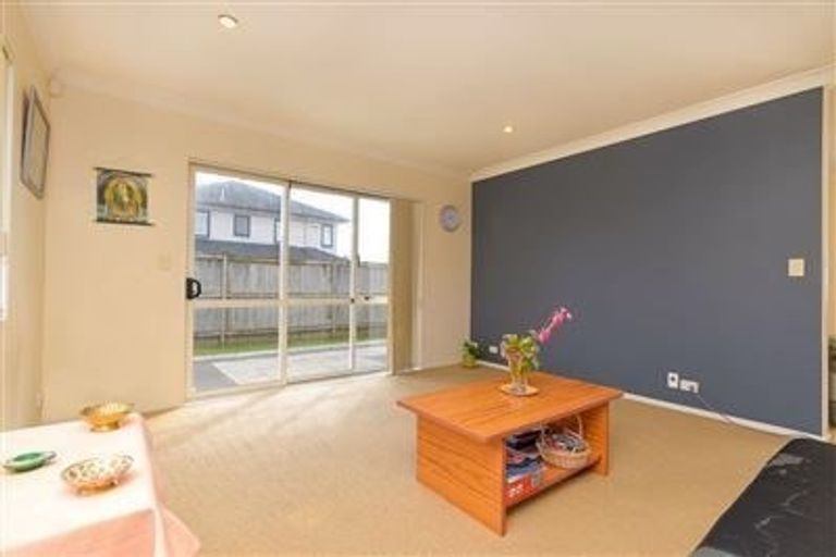 Photo of property in 19 Coachman Drive, Flat Bush, Auckland, 2016