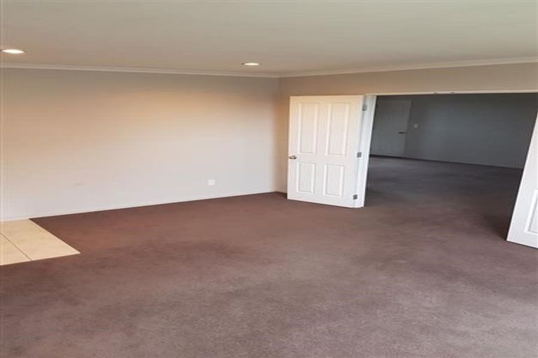 Photo of property in 5 Prado Drive, Pukekohe, 2120