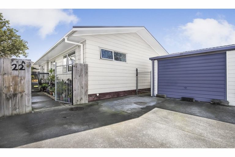 Photo of property in 2/20 Kenderdine Road, Papatoetoe, Auckland, 2025
