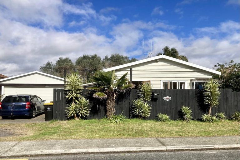 Photo of property in 1218a Papamoa Beach Road, Papamoa Beach, Papamoa, 3118