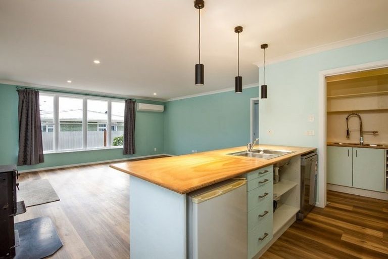 Photo of property in 38 Devon Street, Picton, 7220