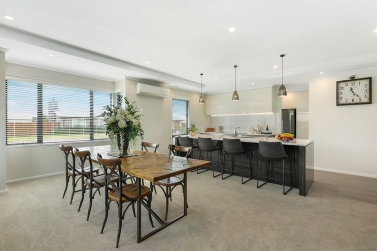 Photo of property in 8 Jozecom Place, Rolleston, 7614