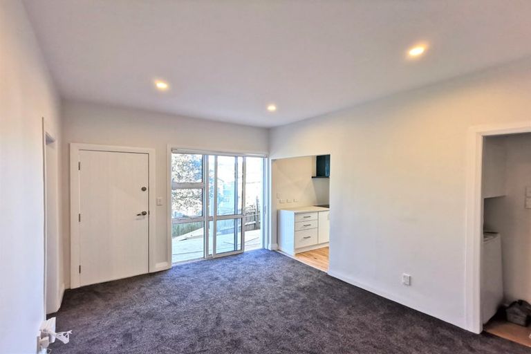 Photo of property in 3/102 Eden Street, Island Bay, Wellington, 6023
