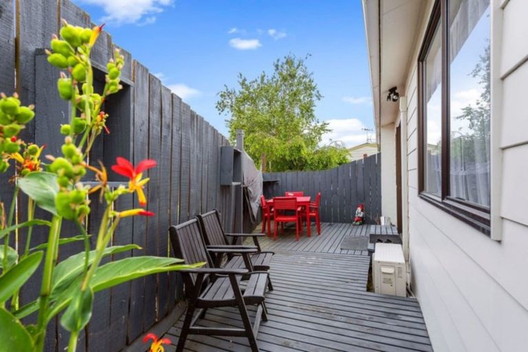 Photo of property in 1/25 Sylvania Drive, Matua, Tauranga, 3110