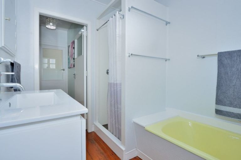 Photo of property in 16 Mangapapa Road, Mangapapa, Gisborne, 4010