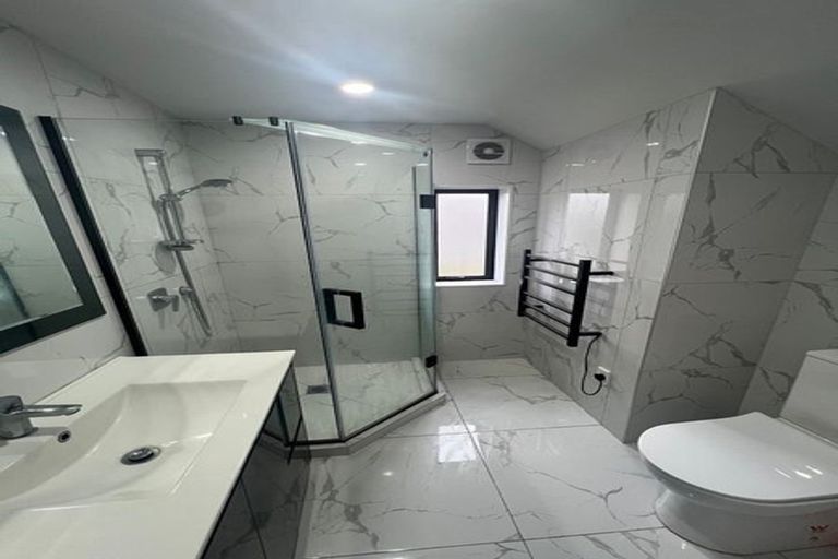 Photo of property in 110e Coronation Road, Papatoetoe, Auckland, 2025