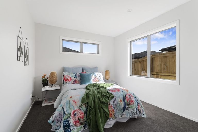 Photo of property in 16 Silver Beech Street, Takanini, 2110