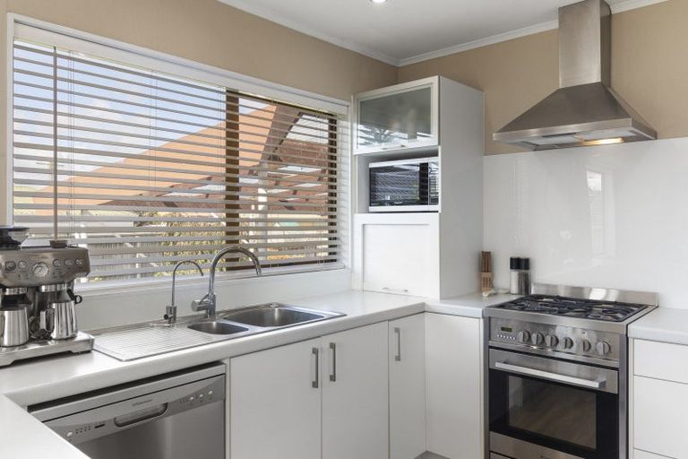 Photo of property in 46 Sandspit Road, Waiuku, 2123