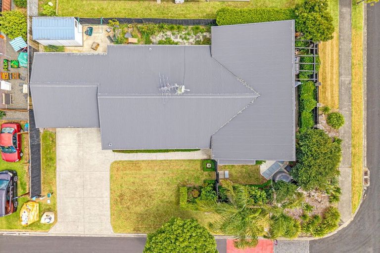 Photo of property in 2 Four Oaks Place, Pukekohe, 2120