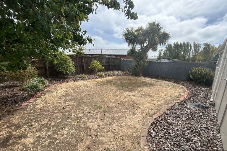 Photo of property in 19 Lamorna Road, Parklands, Christchurch, 8083