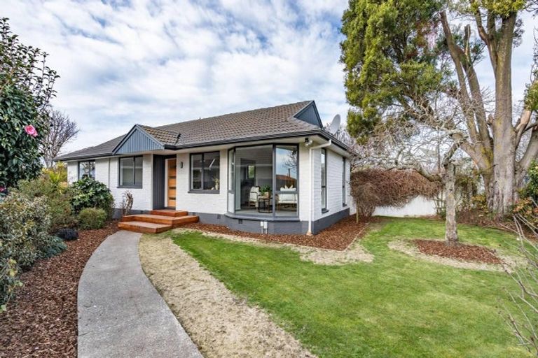 Photo of property in 214 Hendersons Road, Hoon Hay, Christchurch, 8025