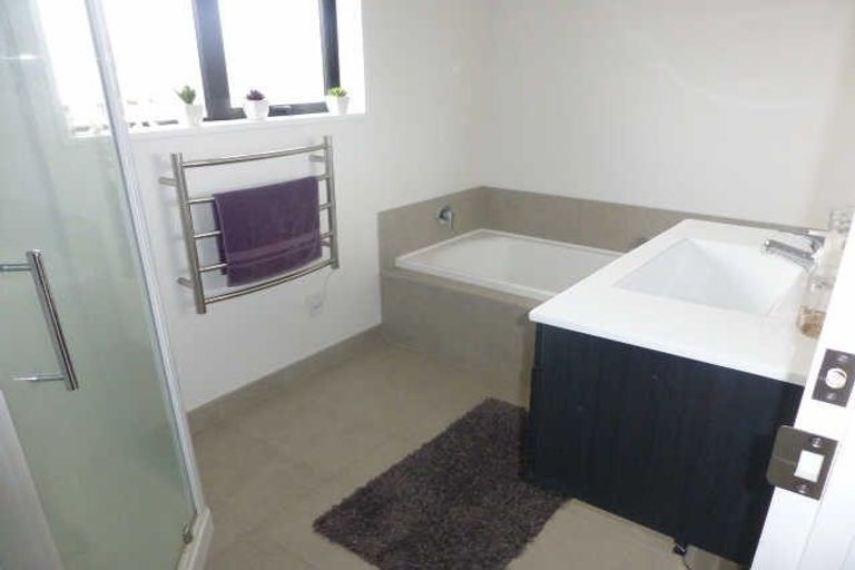 Photo of property in 13b Fairfield Way, Rolleston, 7614