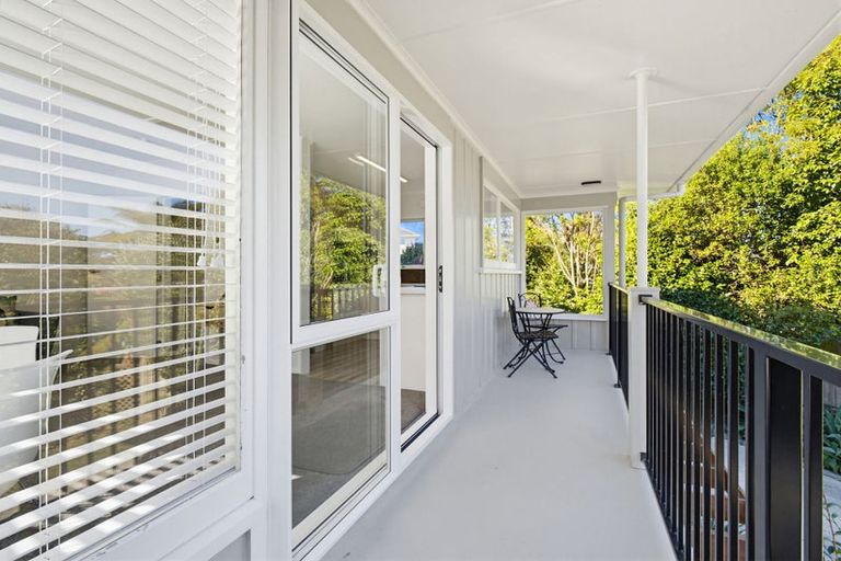 Photo of property in 46b Grand Vue Road, Kawaha Point, Rotorua, 3010