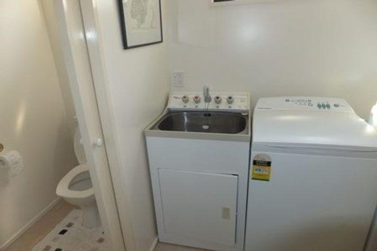 Photo of property in 12 Macmillan Avenue, Cashmere, Christchurch, 8022