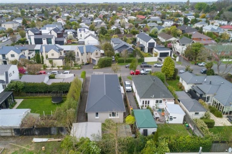 Photo of property in 2/27 Devonport Lane, St Albans, Christchurch, 8014