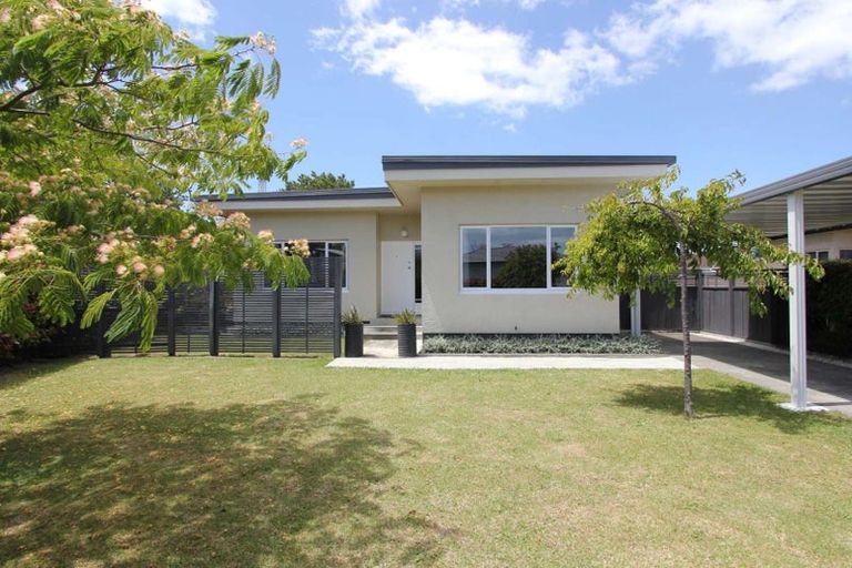 Photo of property in 1/2 Anzac Avenue, Onekawa, Napier, 4110