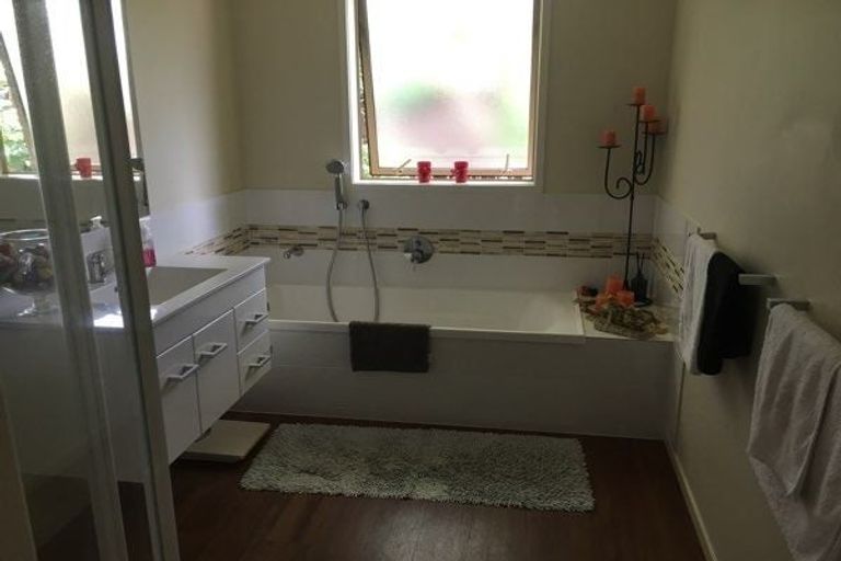 Photo of property in 12 Millie Place, Huntington, Hamilton, 3210