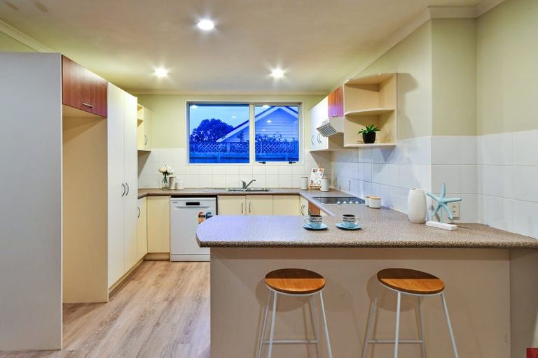 Photo of property in 29 Takatu Place, Takanini, 2112