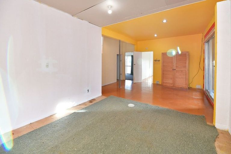 Photo of property in 7 Kaipara Crescent, Helensville, 0800