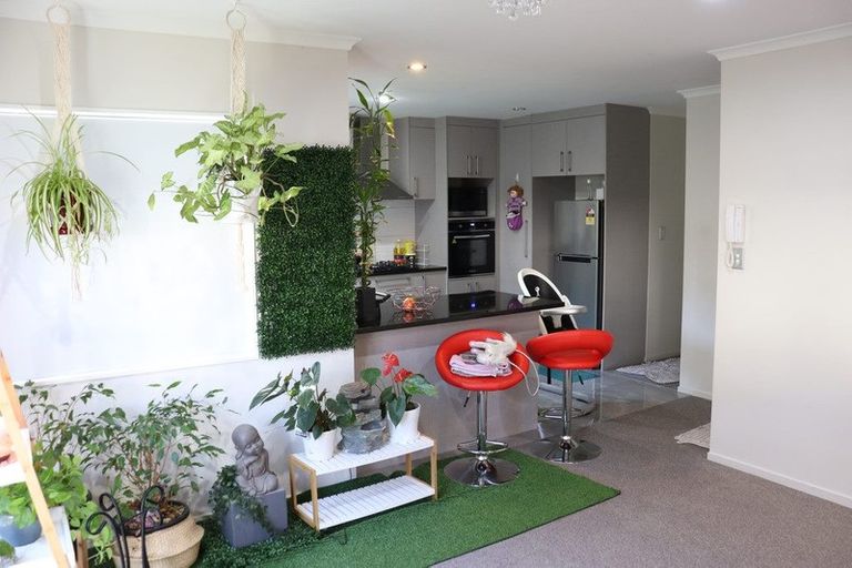 Photo of property in 5 Te Hiko Way, Mangere, Auckland, 2022