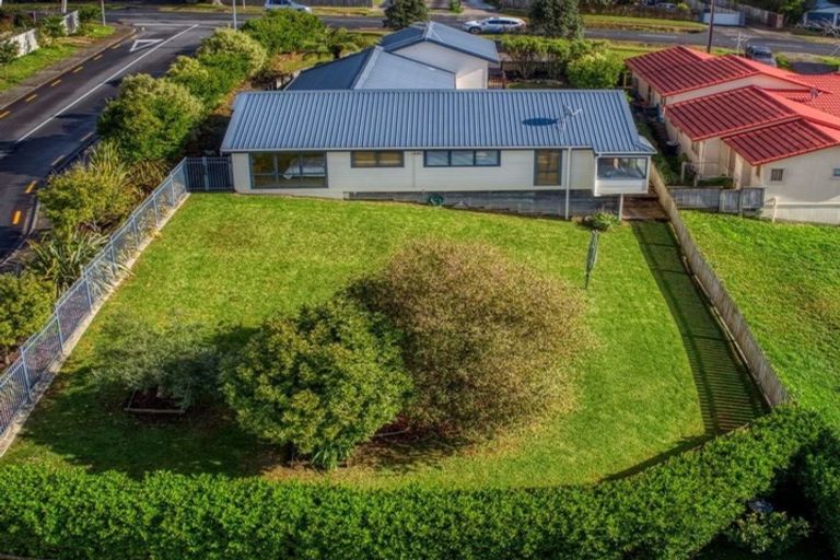 Photo of property in 44 Simpson Road, Ranui, Auckland, 0612