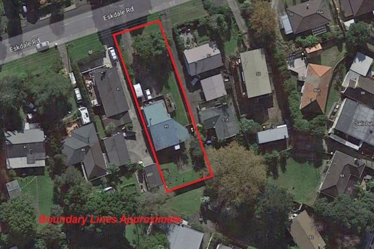 Photo of property in 49 Eskdale Road, Birkdale, Auckland, 0626