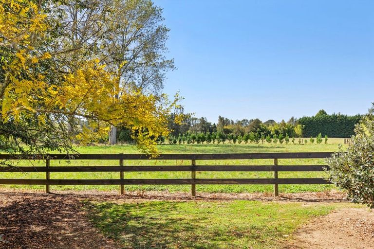 Photo of property in 120 Patons Rock Road, Patons Rock, Takaka, 7182