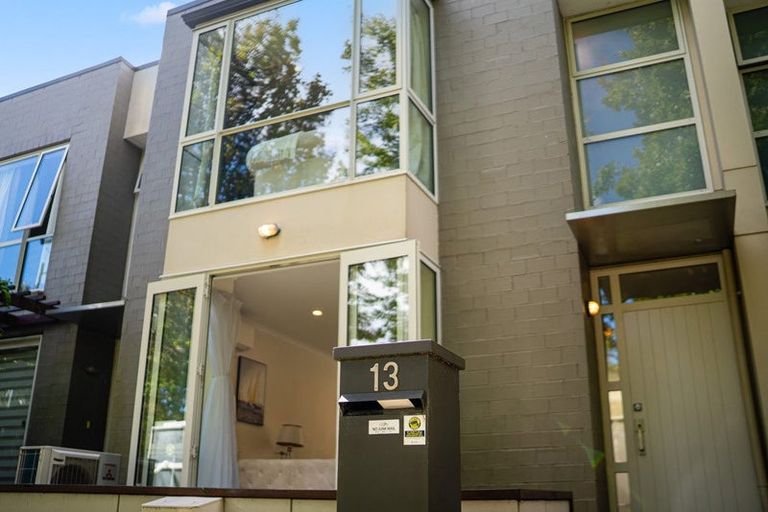 Photo of property in 13 Hakawai Avenue, Takanini, 2112