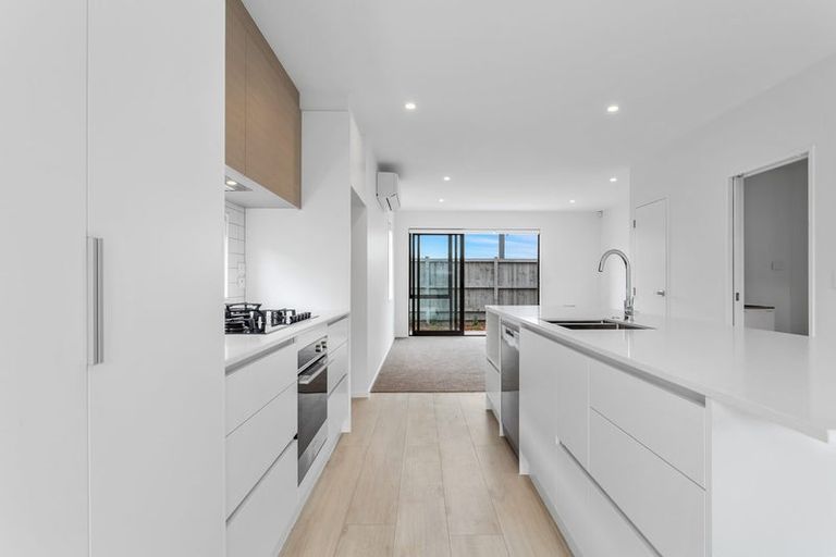 Photo of property in 9 Chartreuse Road, Rosehill, 2113