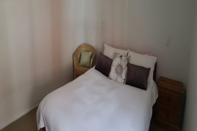 Photo of property in 3/16 Oriental Terrace, Oriental Bay, Wellington, 6011