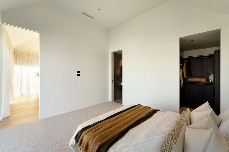 Photo of property in 30b Pitau Road, Mount Maunganui, 3116