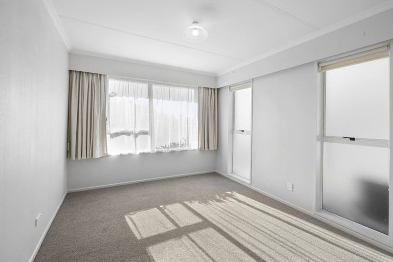 Photo of property in 41 Maratahu Street, Westown, New Plymouth, 4310