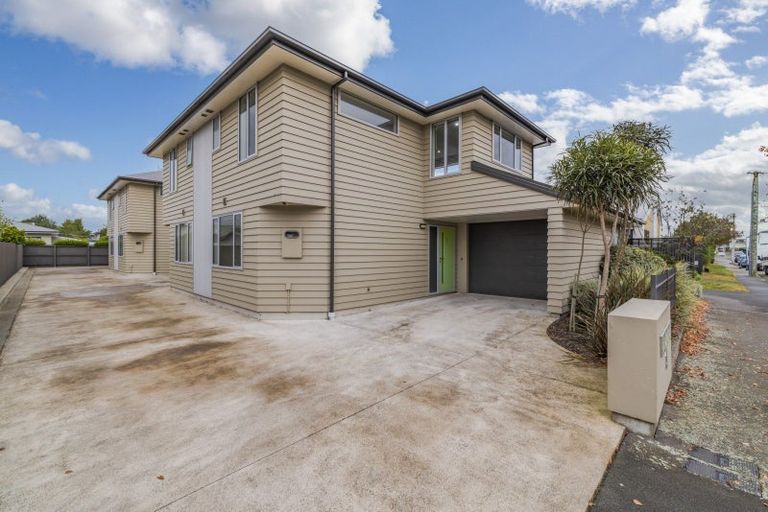 Photo of property in 1/19 Cameron Street, Sydenham, Christchurch, 8023
