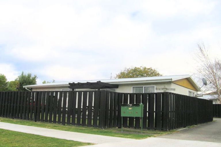 Photo of property in 1a Hammond Road, Taradale, Napier, 4112