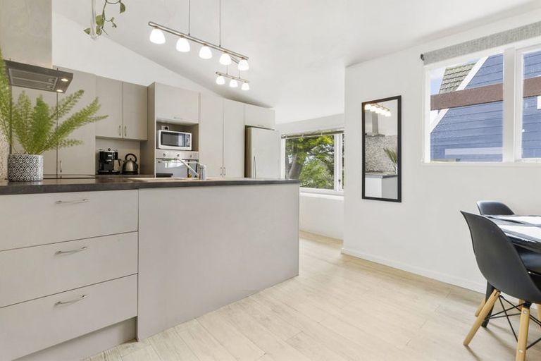 Photo of property in 4b Jasons Place, Churton Park, Wellington, 6037