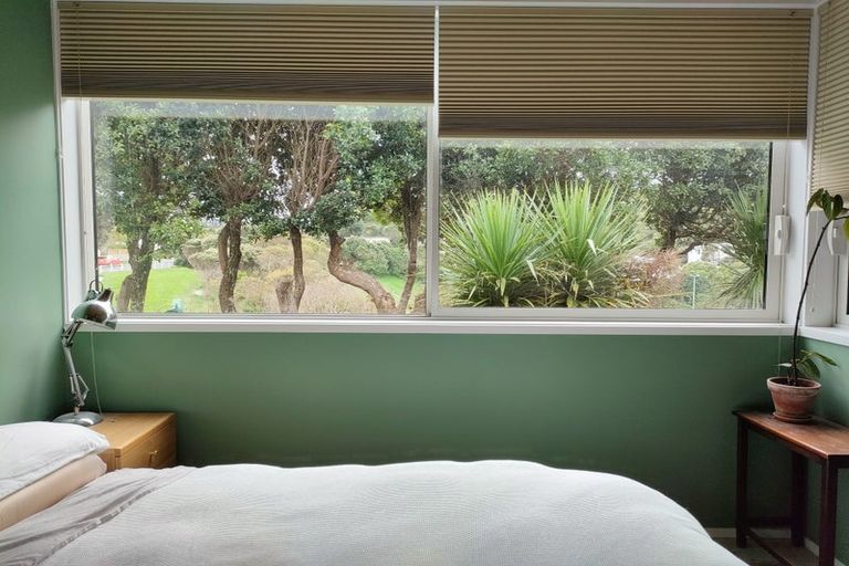 Photo of property in 27u2 Buckley Road, Southgate, Wellington, 6023