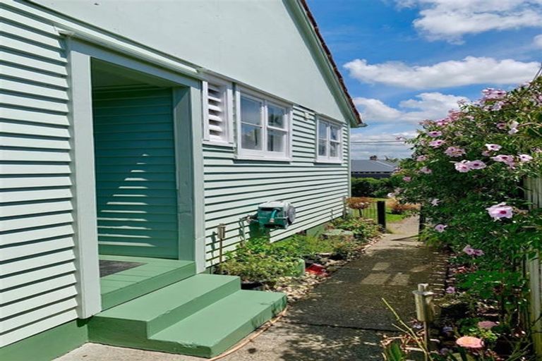 Photo of property in 71 Racecourse Road, Waipukurau, 4200