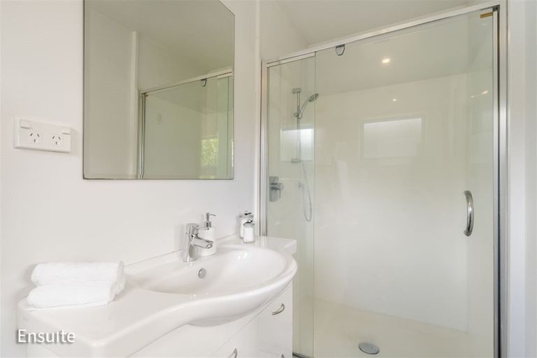 Photo of property in 17 Sunstone Crescent, Brown Owl, Upper Hutt, 5018