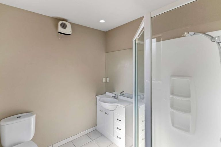 Photo of property in 5 Mica Place, Northwood, Christchurch, 8051