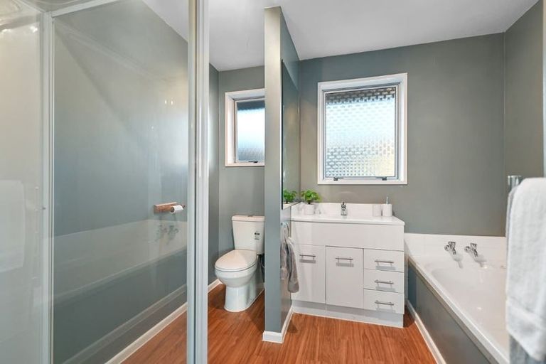 Photo of property in 12 Malabar Crescent, Broomfield, Christchurch, 8042