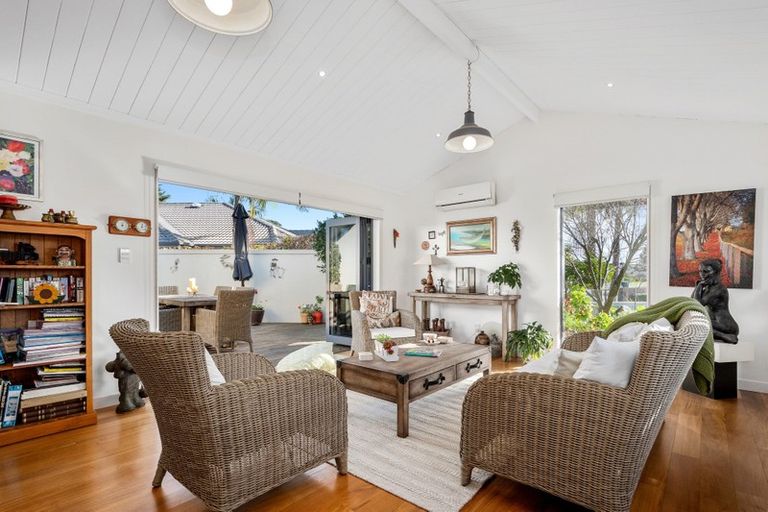 Photo of property in 100 Sovereign Drive, Papamoa Beach, Papamoa, 3118