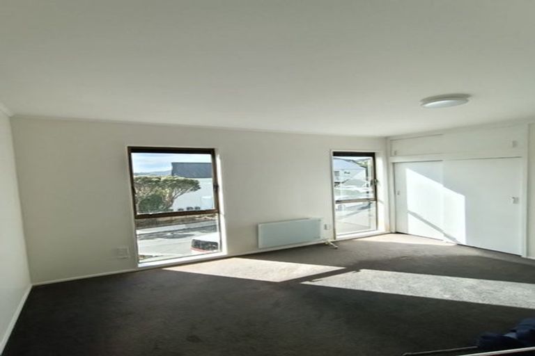 Photo of property in 98 Allington Road, Karori, Wellington, 6012