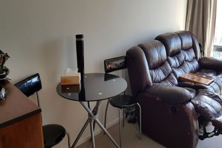 Photo of property in 3k/10 Crown Lynn Place, New Lynn, Auckland, 0600