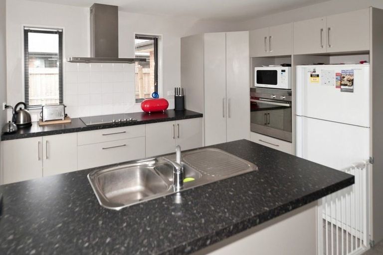 Photo of property in 1 Duggan Close, Rolleston, 7614