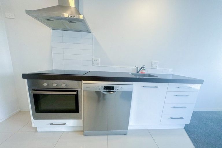 Photo of property in 2/318 Barbadoes Street, Christchurch Central, Christchurch, 8011
