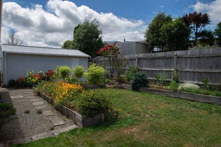 Photo of property in 28 Kotuku Place, Tokoroa, 3420