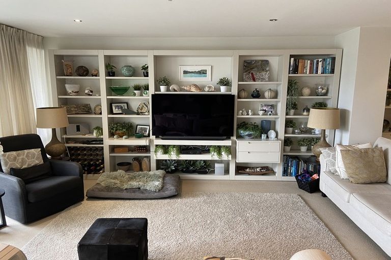 Photo of property in Sanctum Apartment, 10 Ebor Street, Te Aro, Wellington, 6011