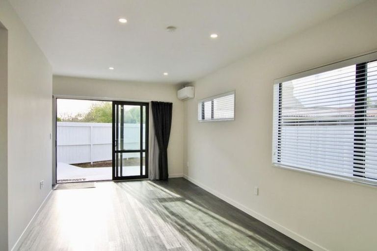 Photo of property in 8/3 Abbotleigh Avenue, Te Atatu Peninsula, Auckland, 0610