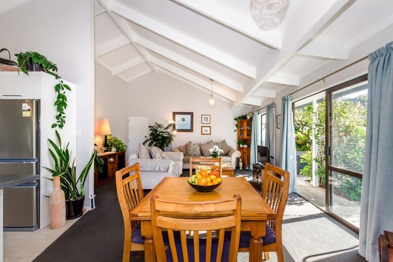 Photo of property in 34 Olive Terrace, Paraparaumu Beach, Paraparaumu, 5032